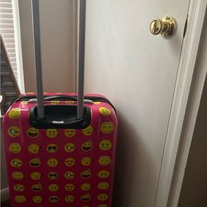 emoji suitcase